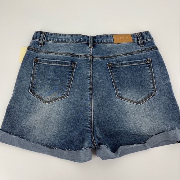 NWOT Lolo Jean Shorts Grunge Raw Edge Rolled Hem Flat Front Summer Size Medium - Picture 3 of 4